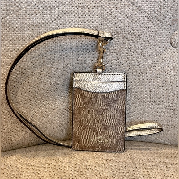 Coach Accessories - Coach NWOT Card ID Wallet Lanyard